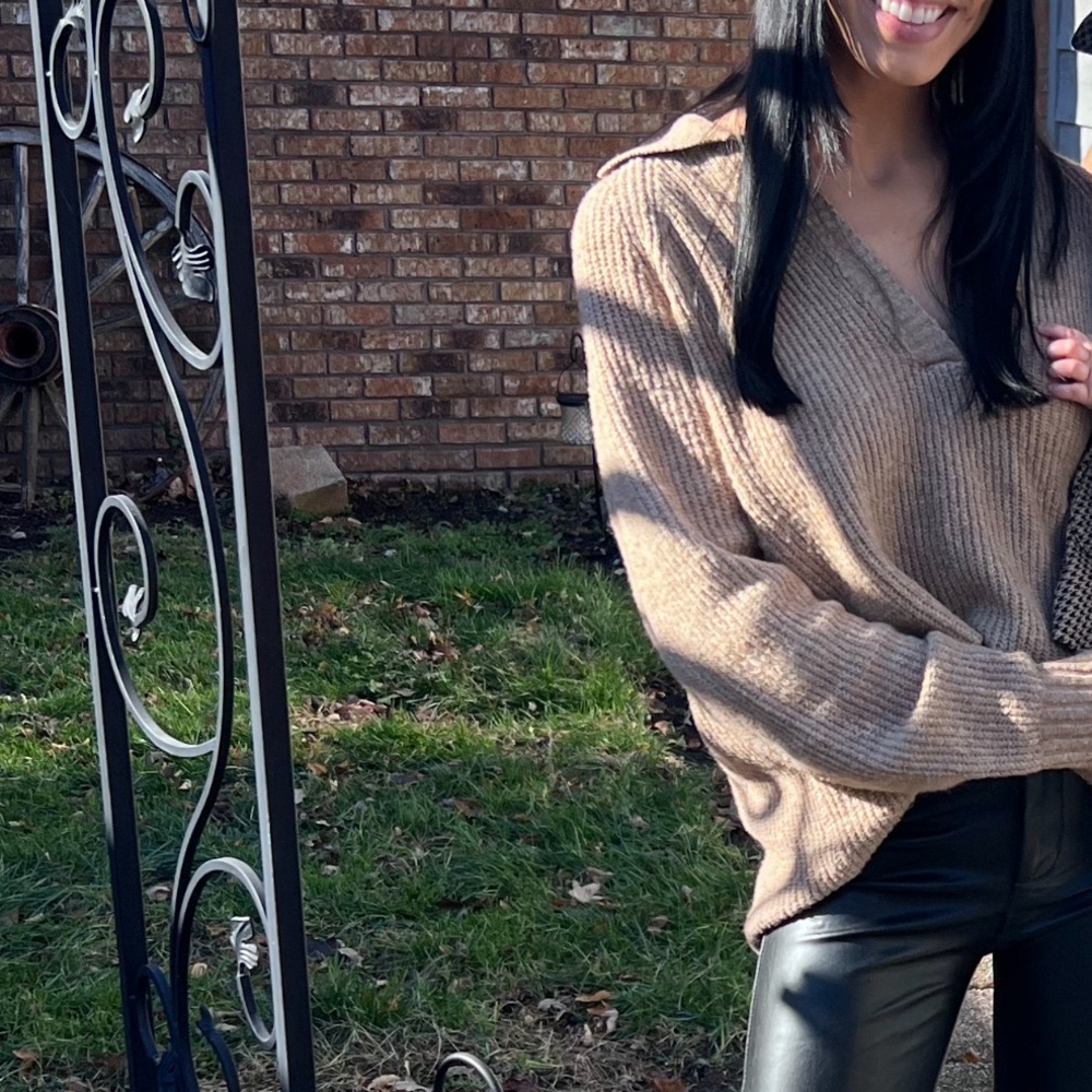 Aerie oversized collared sweater - S